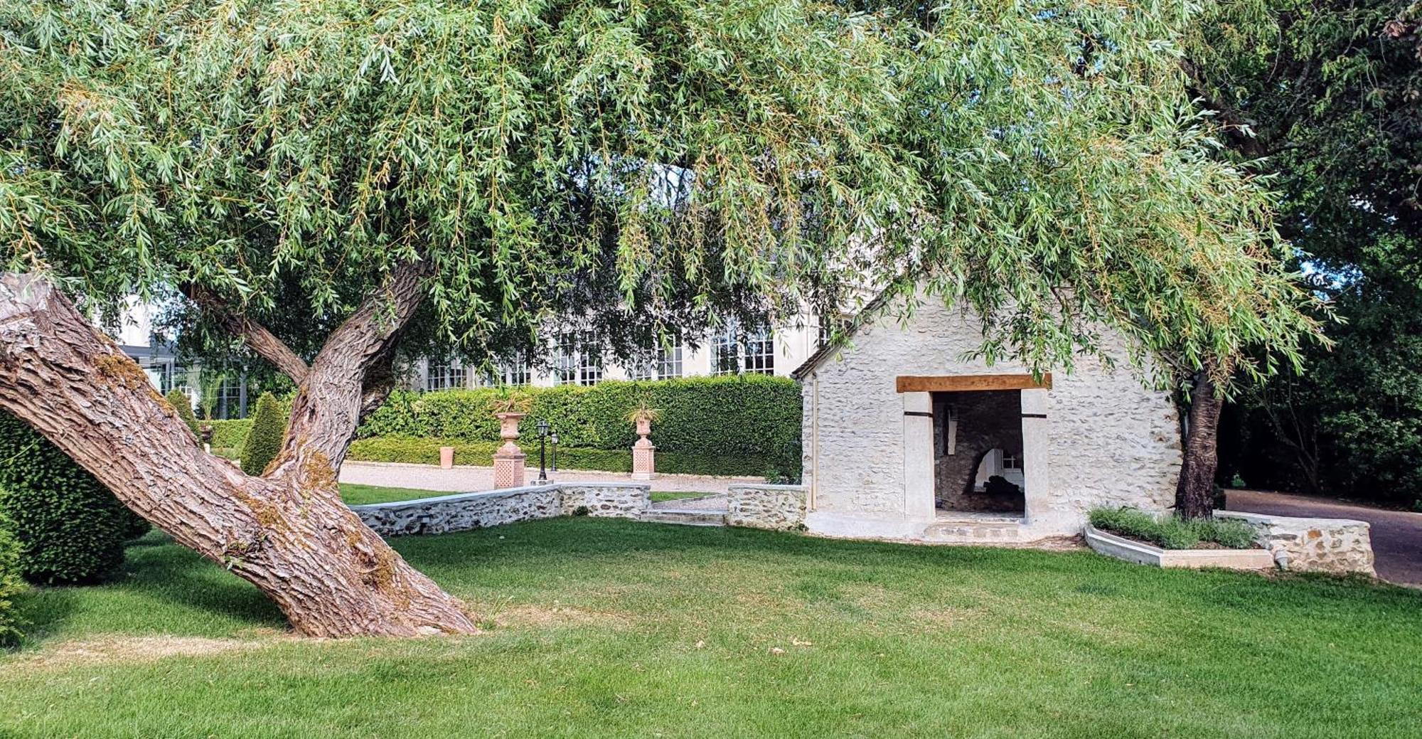 Domaine Des Clos Vallees Longnes Екстериор снимка